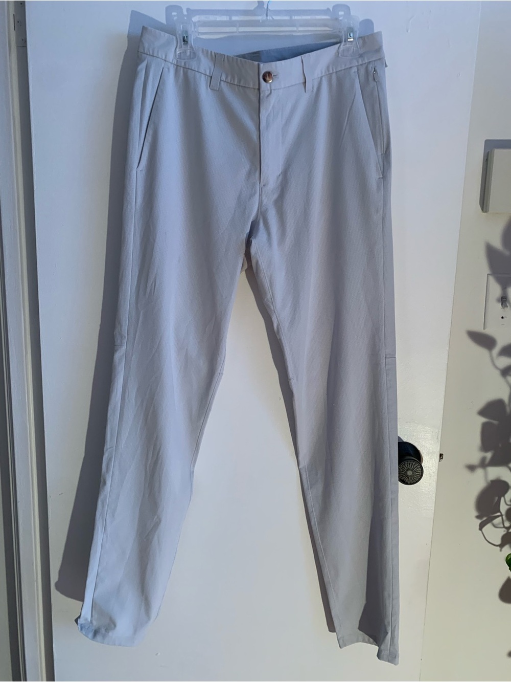 Lululemon Athletica , Men's Light Gray Sport Pants Size 34 straight leg